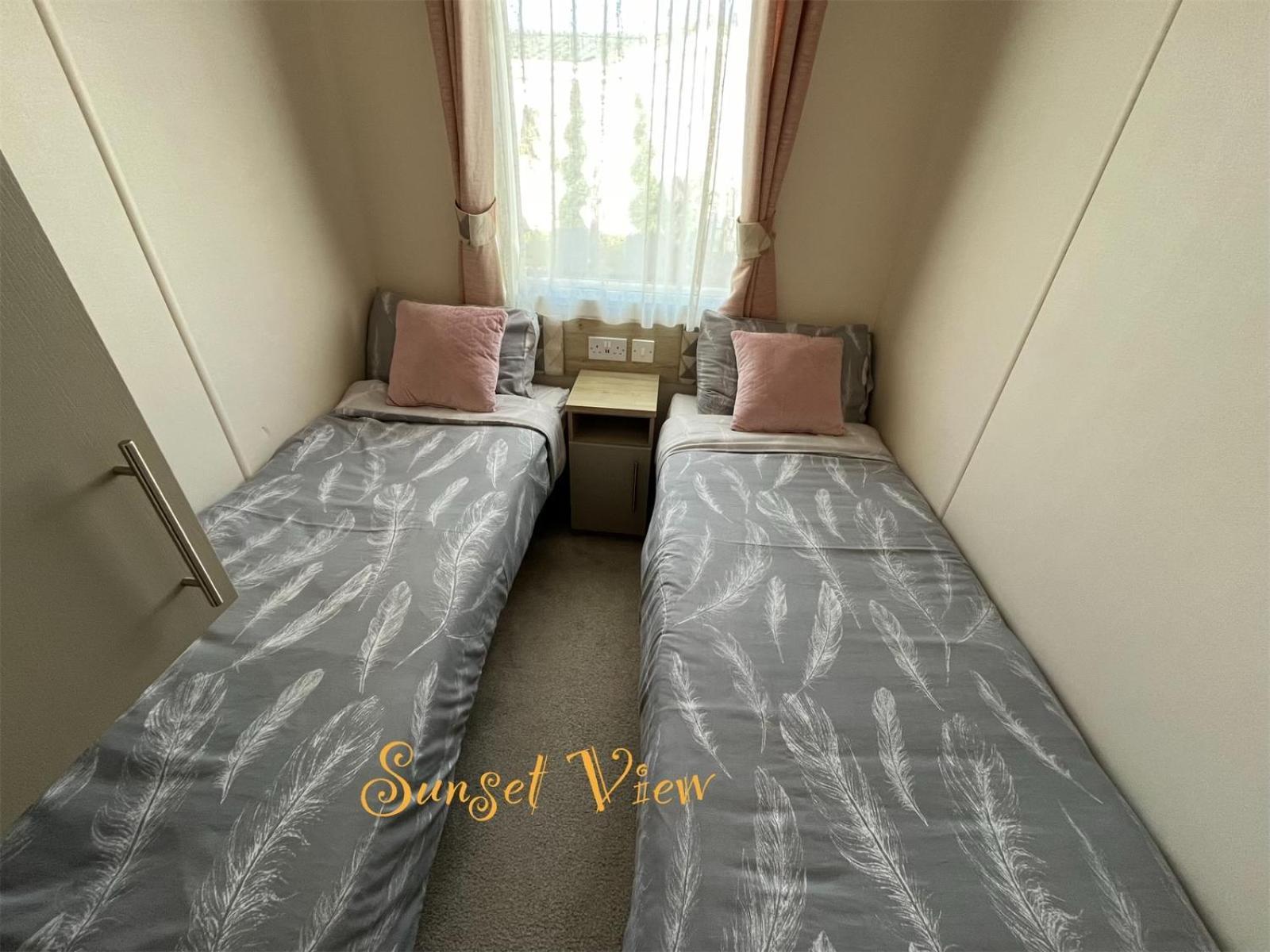 Tattershall Lakes Sunset View Caravan Lakeside, Hot Tub, Garden, Private Fishing Peg & Wifi Εξωτερικό φωτογραφία